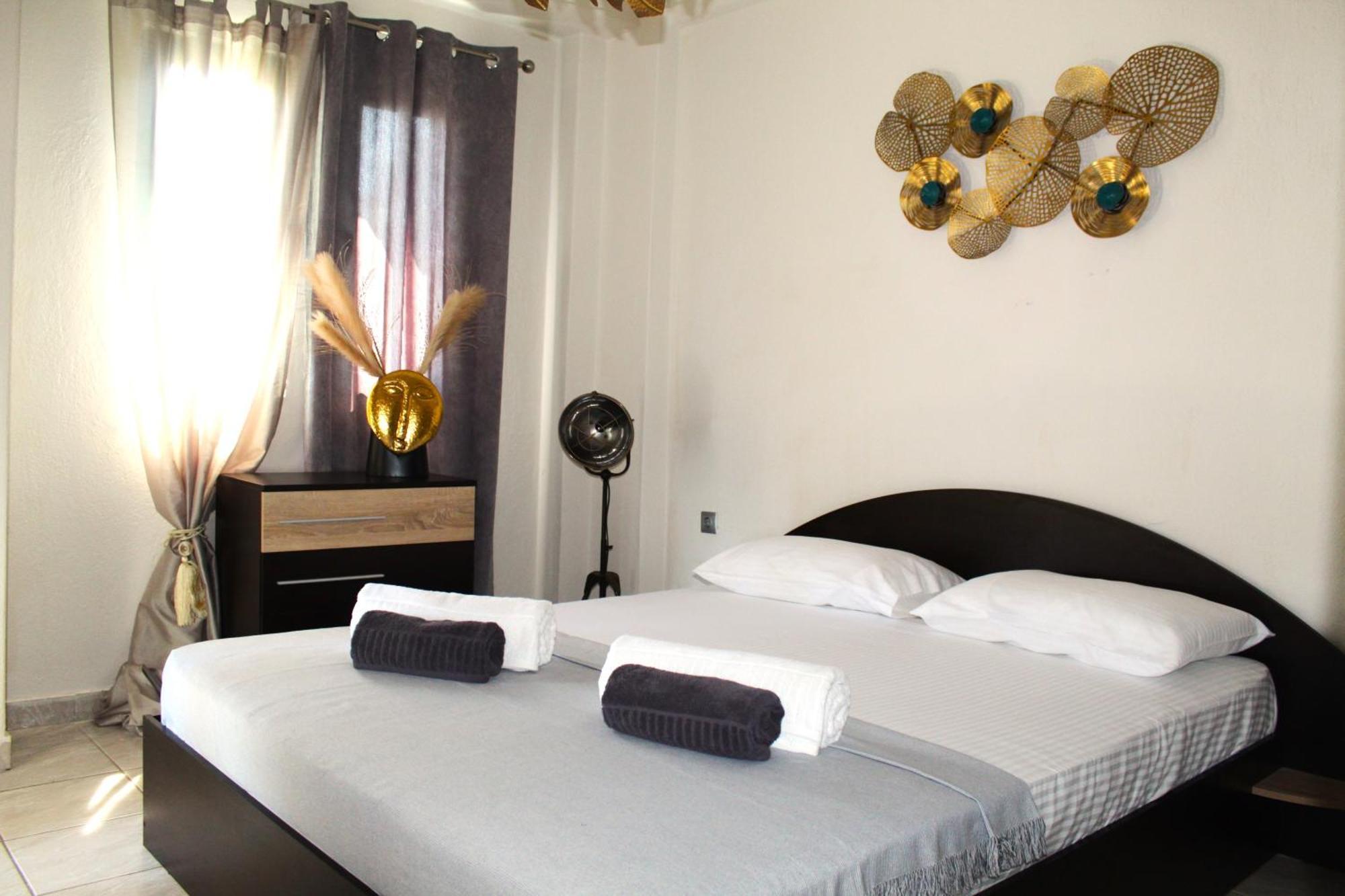 Azure Bliss Suites 尼基季 外观 照片